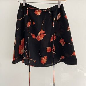 EUC Beechers Brook Black and Orange Floral Print Mini Skirt Size SP